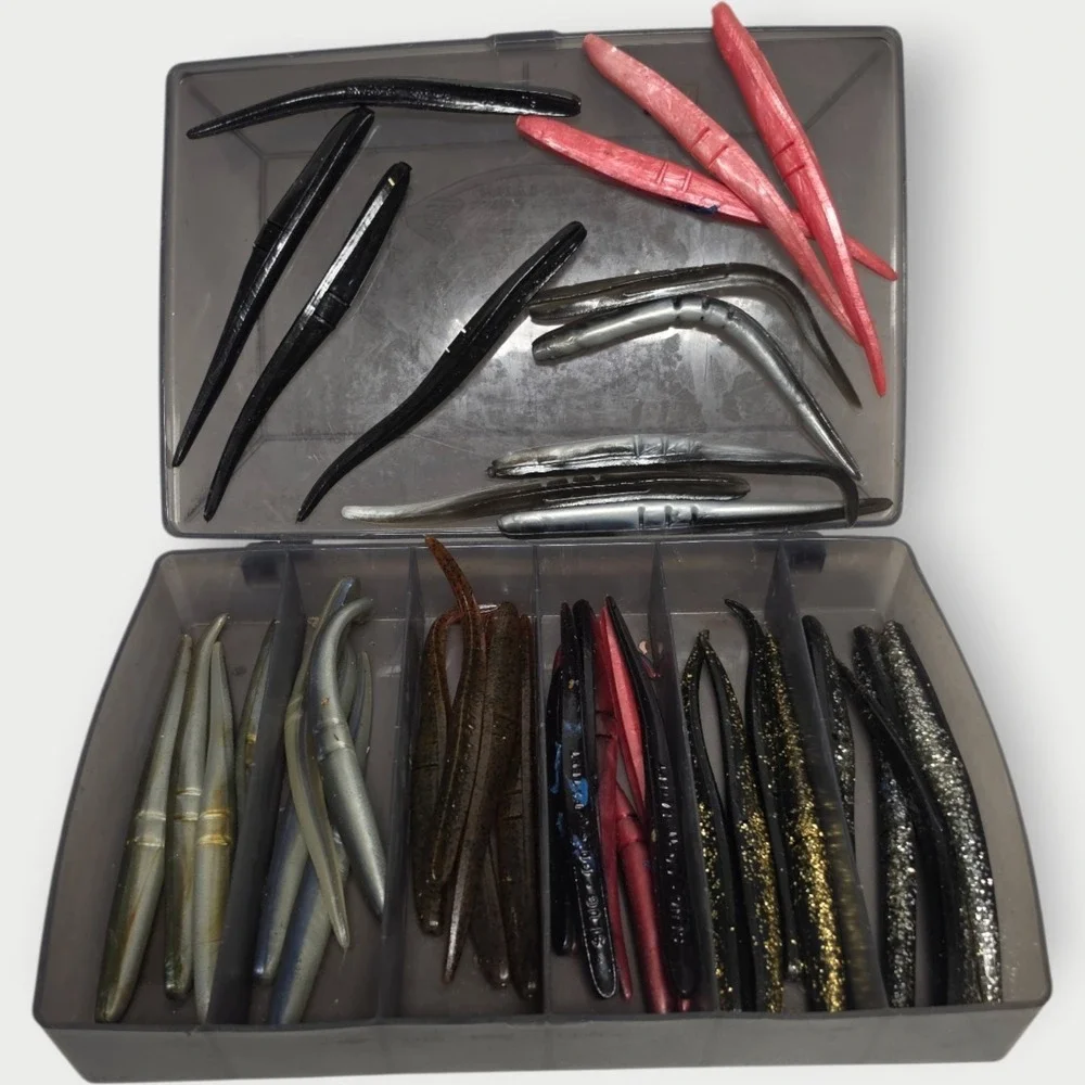 VINTAGE‎ Slug -Go Soft Fishing Lures in Bass Pro Shop Case NEW OLD STOCK NOS